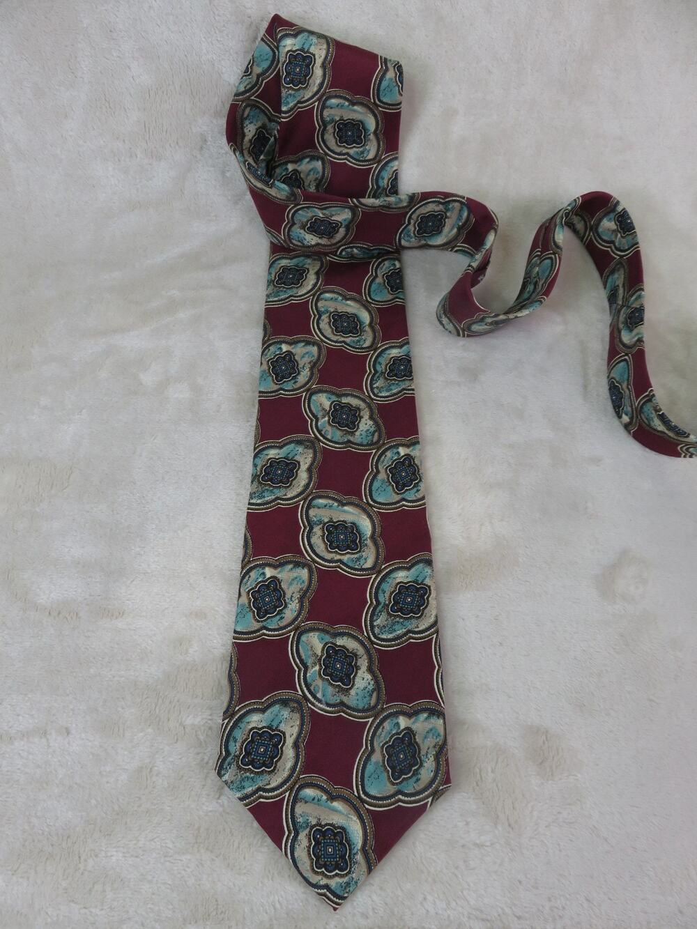 Vintage Gant Tie Geometric Floral Designer Multi-Color 100% Silk 4"x55"